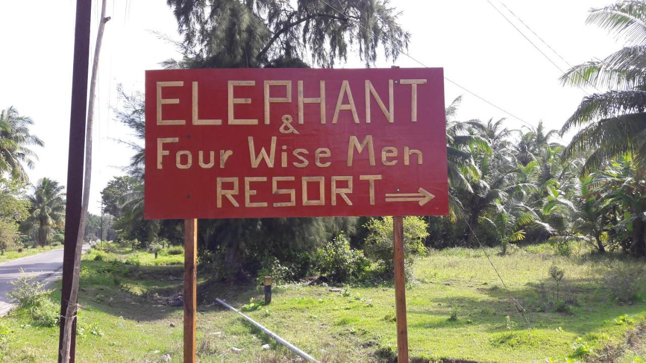 Elephant And Four Wise Men Resort Ram Nagar 外观 照片